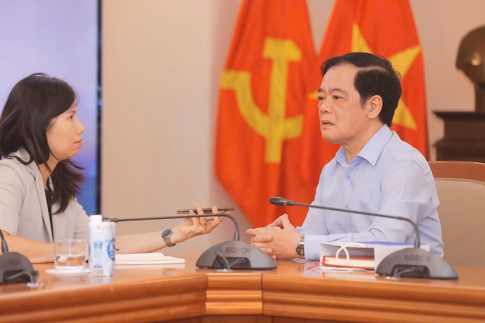 TS.Nhị Lê.jpg