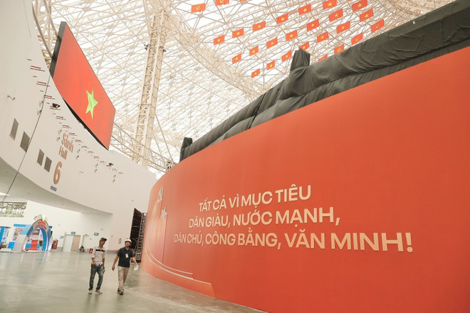 “独立—自由—幸福80年征程”展览会是一项国家级的重要文化—政治事件。图自越通社 vna-potal-gap-rut-hoan-thien-cong-tac-chuan-bi-cho-ngay-khai-mac-trien-lam-80-nam-hanh-trinh-doc-lap-tu-do-hanh-phuc-8229131.jpg