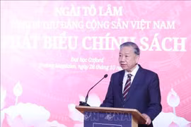 越共中央总书记苏林在英国牛津大学发表政策演讲。图自越通社