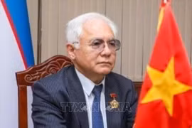 乌兹别克斯坦－越南友好协会主席阿利舍尔·穆哈梅多夫。图自越通社