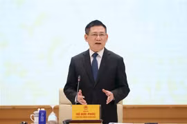 越南政府副总理胡德福主持会议。图自越通社
