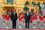 越南国家主席梁强主持仪式 欢迎南非总统拉马福萨对越进行国事访问