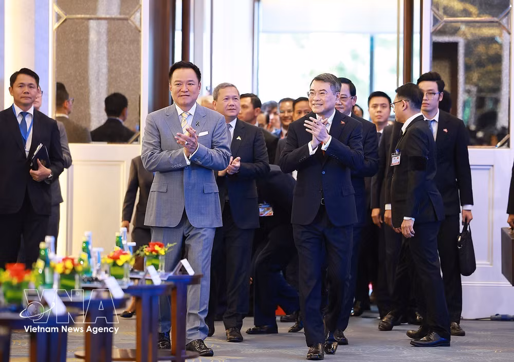 vnanet-khaimac-dien-dan-tuong-lai-asean-2.jpg