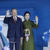 苏林总书记、国家主席和夫人启程对新加坡共和国进行国事访问。图自越通社