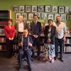 越南新任常驻联合国代表团团长杜雄越大使（后排正中间）与越南共产党代表合影。图自越通社