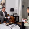澳大利亚能源生产力联盟（A2EP）执行总裁贾罗德·利克接受越通社记者的采访。图自越通社