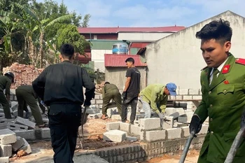 谅山省力争消除4405间危旧房。图自tienphong.vn