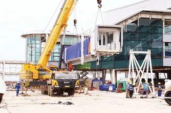 隆城机场全力冲刺竣工目标。图自越通社