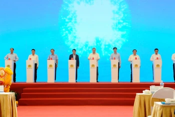 PVF体育场开工仪式。图自越通社