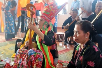 祭祀仪式通常在天教堂举行。图自越南之声