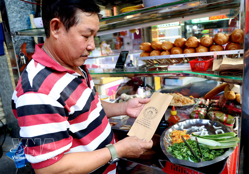 胡志明市某个面包店。图自越通社