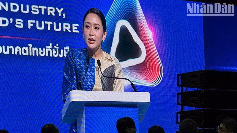 泰国总理佩通坦·钦那瓦。图自越南人民报