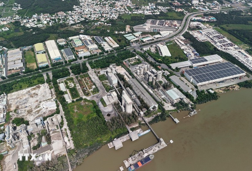 越南东南部地区某个工业园区。图自越通社