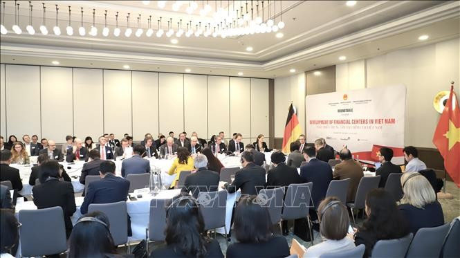 座谈会现场。图自越通社