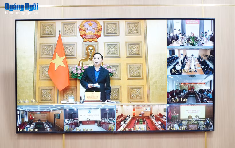 越南政府副总理陈红河发言。图自越通社