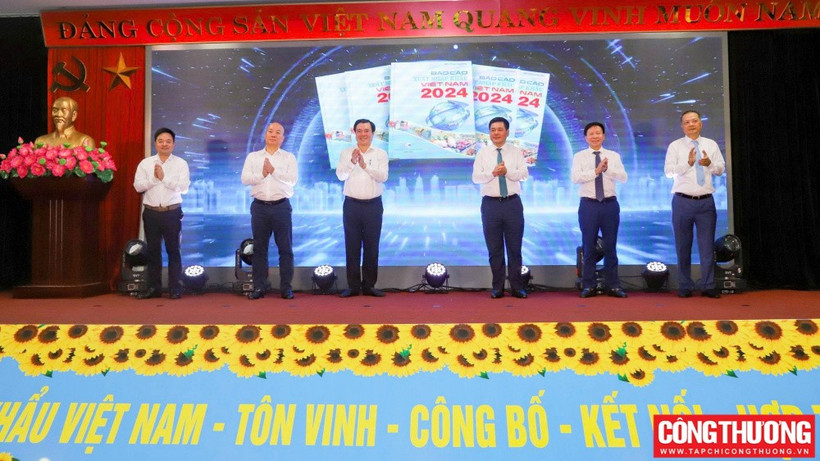 2024年《越南进出口报告》亮相仪式。图自越通社