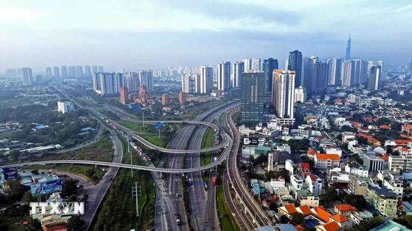 胡志明市一角。图自越通社