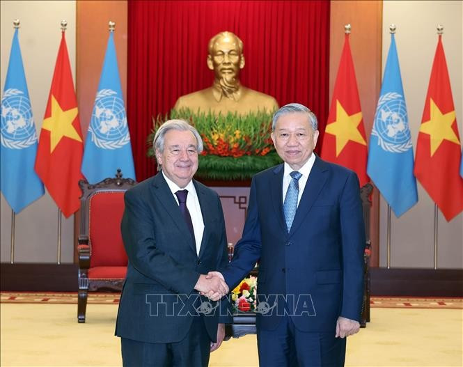 越共中央总书记苏林会见联合国秘书长古特雷斯。图自越通社