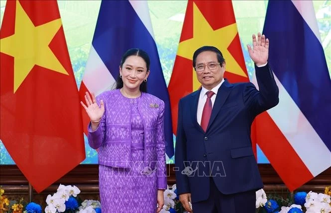 越南与泰国发表关于将双边关系提升至全面战略伙伴的联合声明