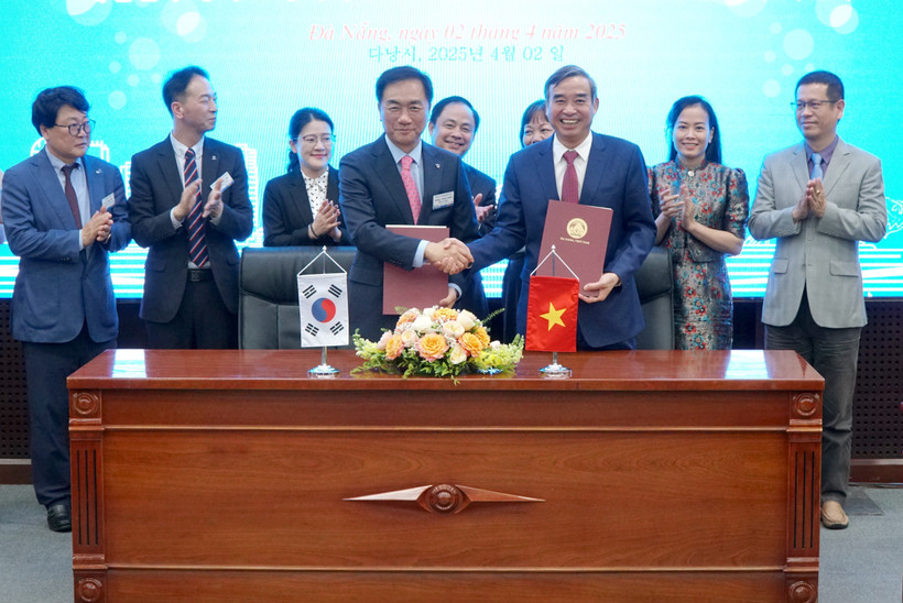 签署仪式场景。图自越通社