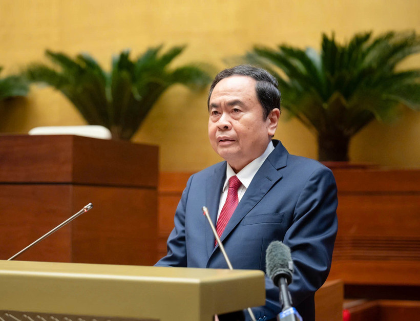 越南国会主席陈青敏发言。图自越通社