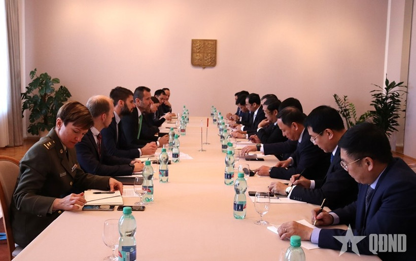 会谈场景。图自人民军队报