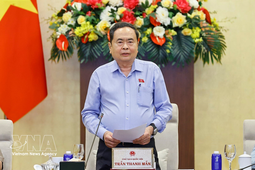 国会主席陈青敏发表讲话。图自越通社