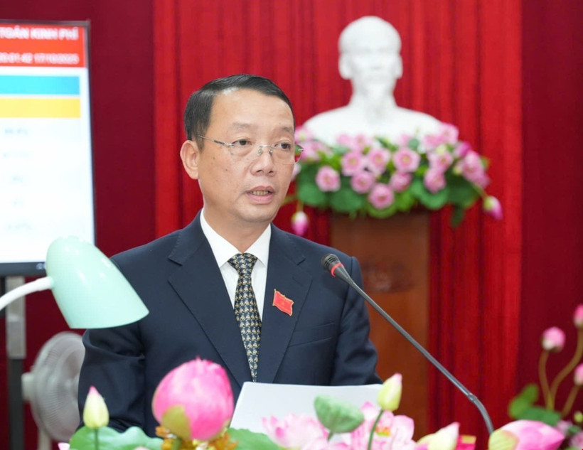 顺化市省委副书记潘天定当选市人民委员会主席。图自越通社