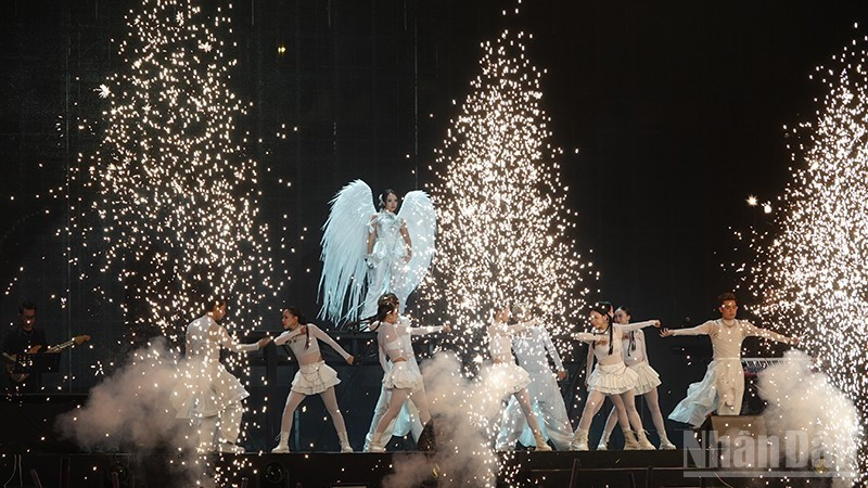 胡志明市国际音乐节（Hò Dô）现场。图自人民报