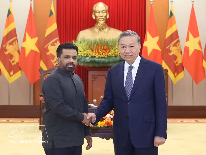 越共中央总书记、国家主席苏林与斯里兰卡总统阿努拉·库马拉·迪萨纳亚克。图自越通社