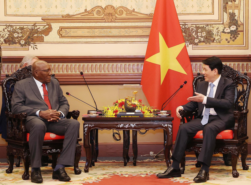 越南国家主席梁强会见古巴国家副主席萨尔瓦多·巴尔德斯·梅萨。图自越通社
