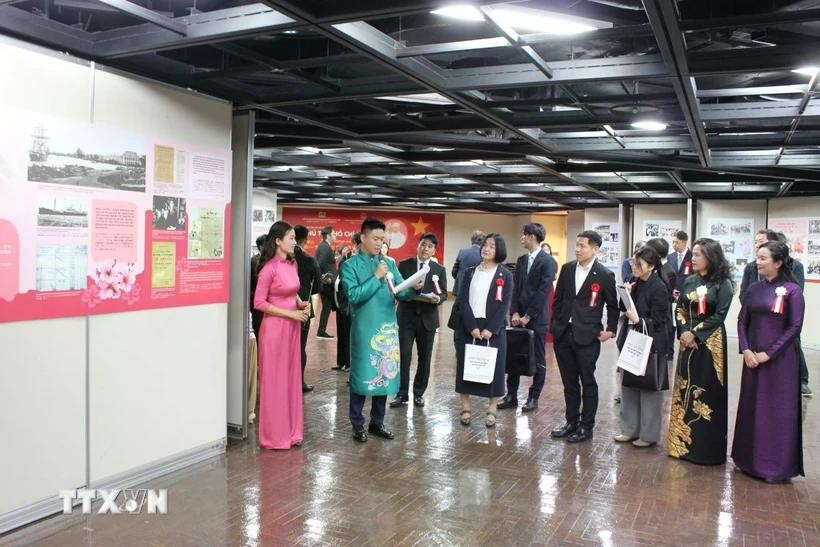 关于胡志明主席专题展在日本福冈市开展。图自越通社