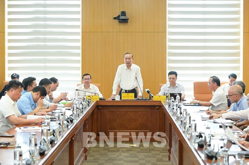 农业与环境部副部长冯德进发言。图自越通社