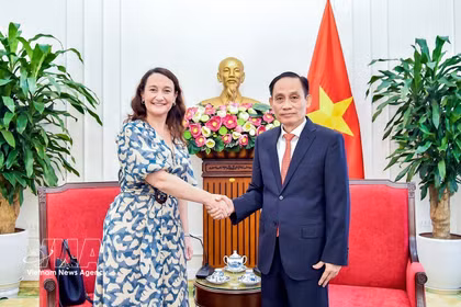 越南重视与乌拉圭的传统关系