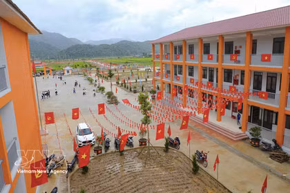 边疆地区新建多所一贯制学校，播撒知识种子
