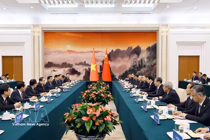国会主席陈青敏访华首日：考察基层立法联络站，会见中国全国政协主席王沪宁