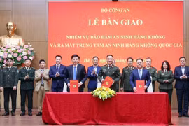 航空安全保障职责交接仪式。图自越通社
