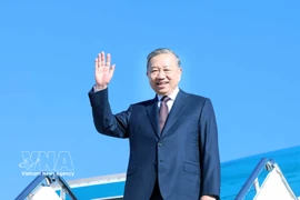 越共中央总书记苏林圆满结束赴美出席加沙和平委员会开幕会议之行。图自越通社