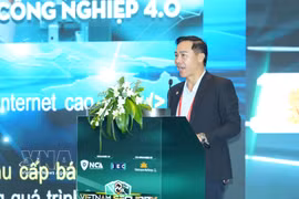 来自公安部网络安全与高科技犯罪预防局的阮廷杜诗上校上专题研讨会上发言。图自越通社