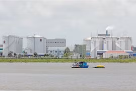 Petrolimex在海防港的进口石油仓库。图自越通社
