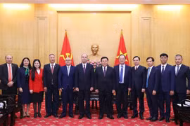 阮春胜会见古巴大使罗杰里奥·波兰科·富恩特斯一行。图自越通社
