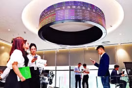 基于金融科技的发展，各基金有更多机会瞄准倾向于在线体验的年轻投资者。图自《人民报》