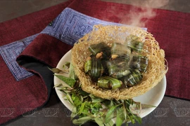 绿宝鸡的食材包括走地鸡和各种西北山区香料。图自《越南画报》 