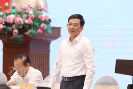 越南国家银行副行长范清河在新闻发布会上发表讲话。图自越通社