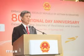 新加坡国防部长黄永宏。图自越通社