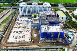 截至2025年前5个月，越南全国新建保障性住房22619间，完成全年目标的22.6%。图自《投资报》