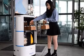 LG电子的CLOi ServeBot机器人。图自LG电子