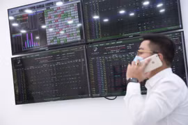 KB越南证券公司（KBSV）预测，VN-Index在2026年底可能触及2040点，增长约16%。图自越通社