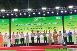 "2025国家绿色环境计划"启动仪式暨"国家绿色ESG企业计划"发布仪式。图自越通社