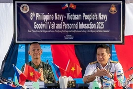 乔尔·C·博纳文特大校和阮永南大校。图自人民军队报